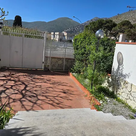 Villa Lumos Mondello *