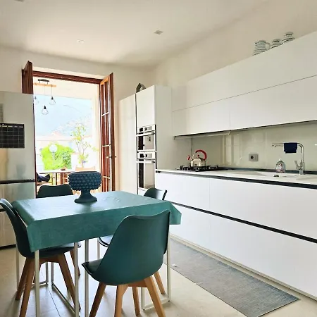 Lumos Mondello * Palermo